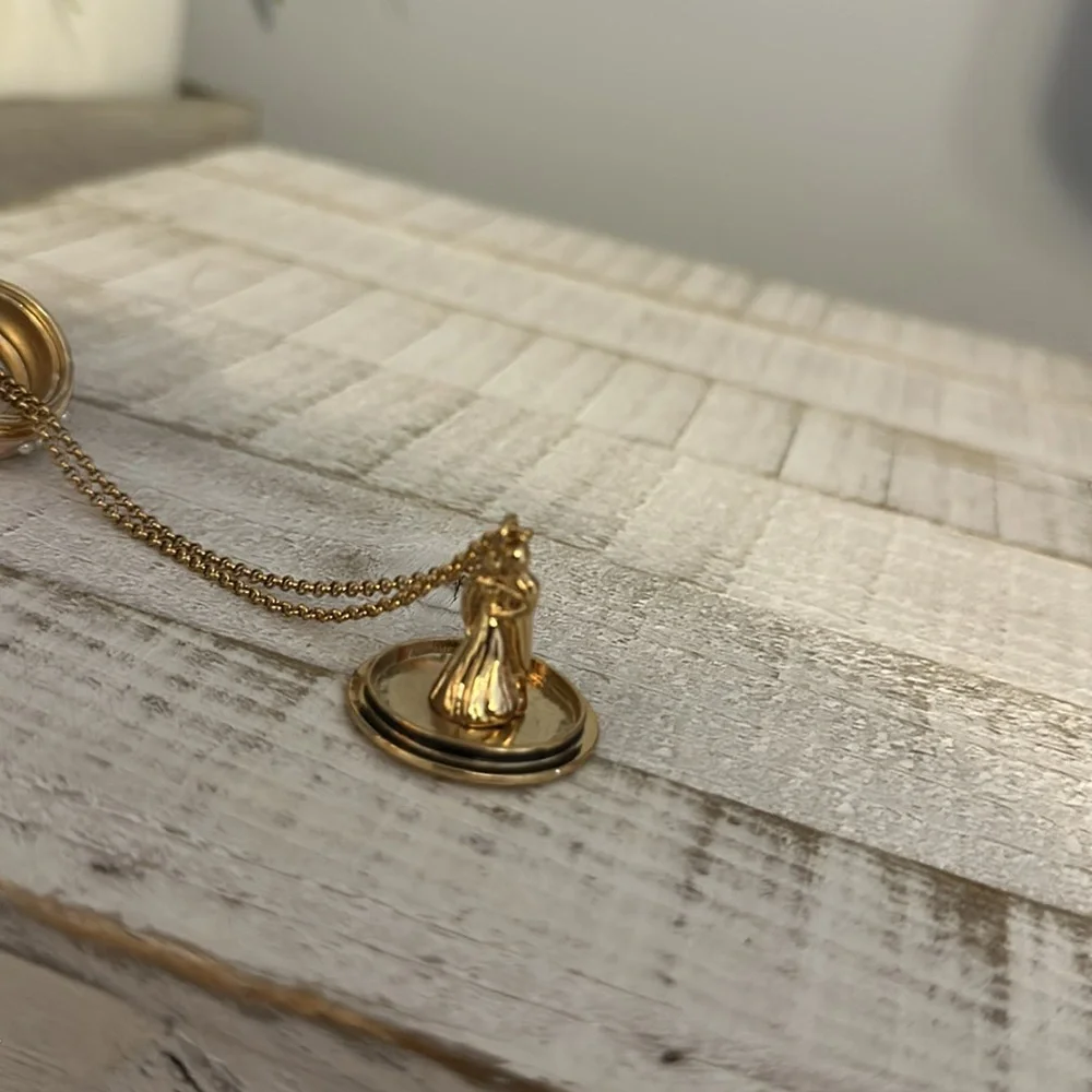 Kate spade take the cake bridal cake pendant necklace - Picture 6 of 11